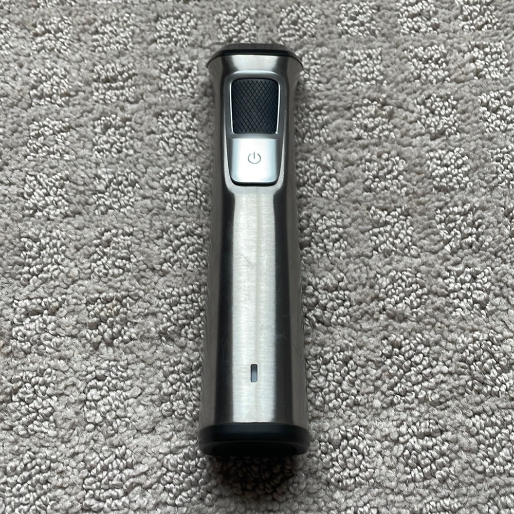 Philips Electric Hair Razor w. Charger, Case, and 15 Attachments